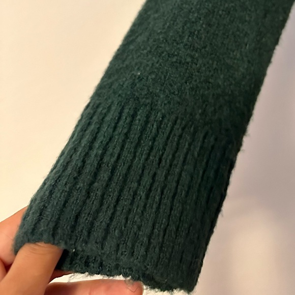 NEW French Connection Women’s Oversized V-Neck Soft Sweater Green Small - Picture 6 of 12